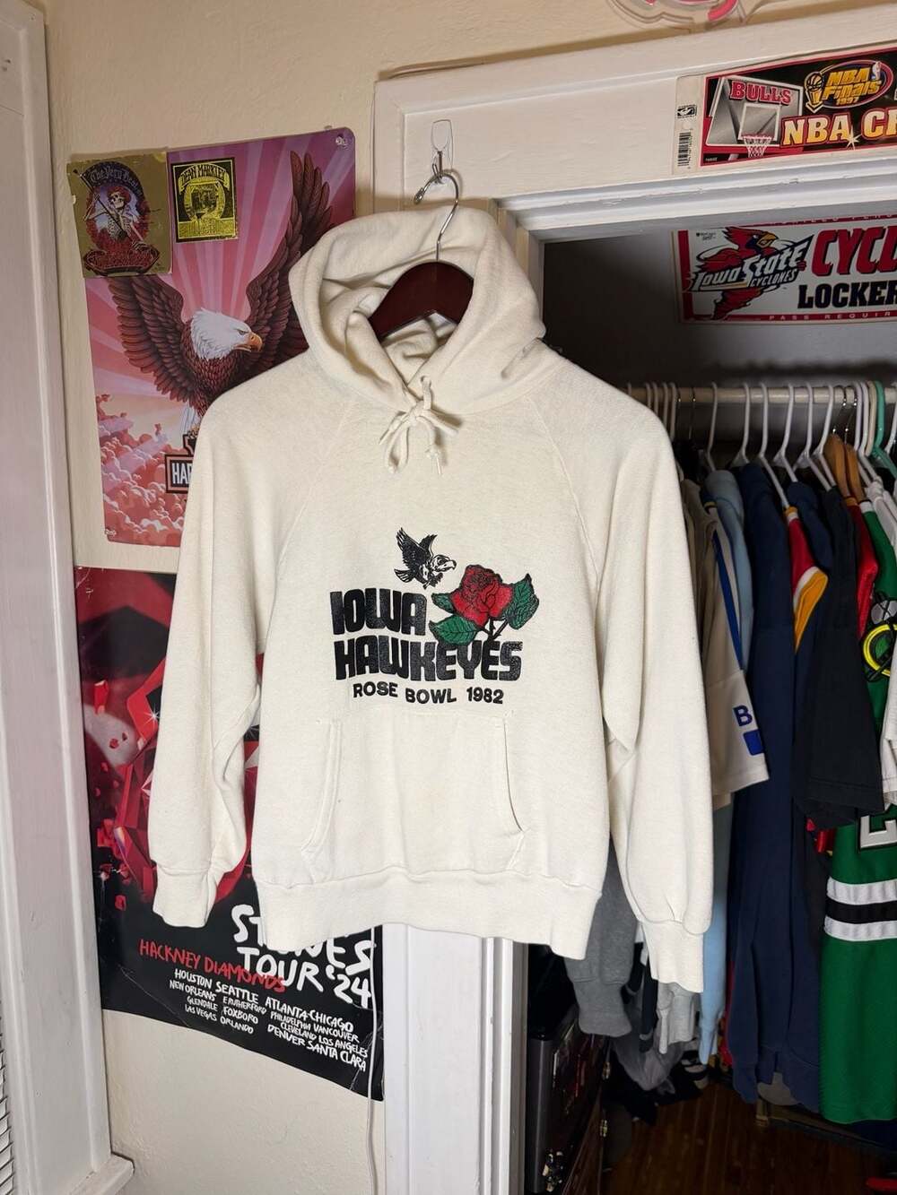 Vintage 80s Iowa Hawkeyes Rose Bowl 1982 White Hoodie Sweatshirt Size M